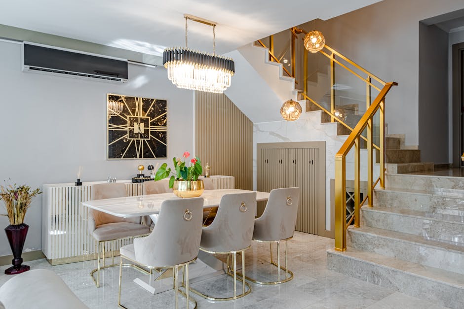 Stijlvolle tafel met futuristische, gestroomlijnde rondingen.